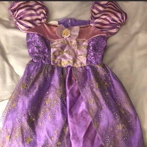 Rapunzel cosplay dress up Halloween costume